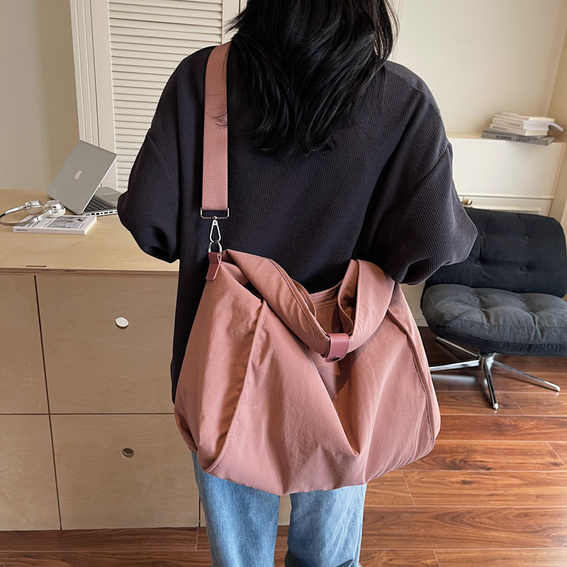 Nylon Large Capacity Crossbody - Interior Design Simple avis et prix